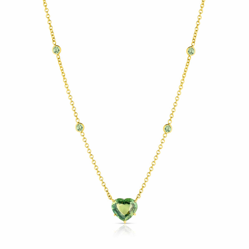 18kt Yellow Gold 3.02ct Green Sapphire Heart Shaped Necklace